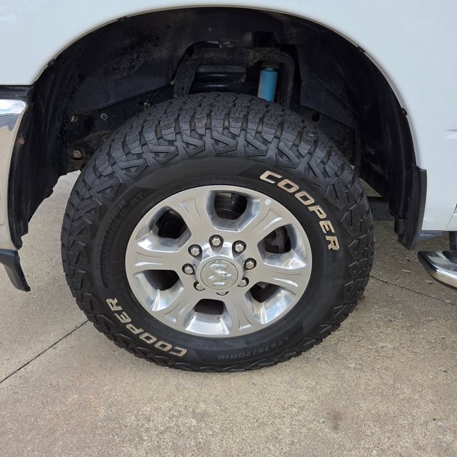 Used 2024 RAM 2500 Big Horn w/ Off Road Package AWD/4WD image 9