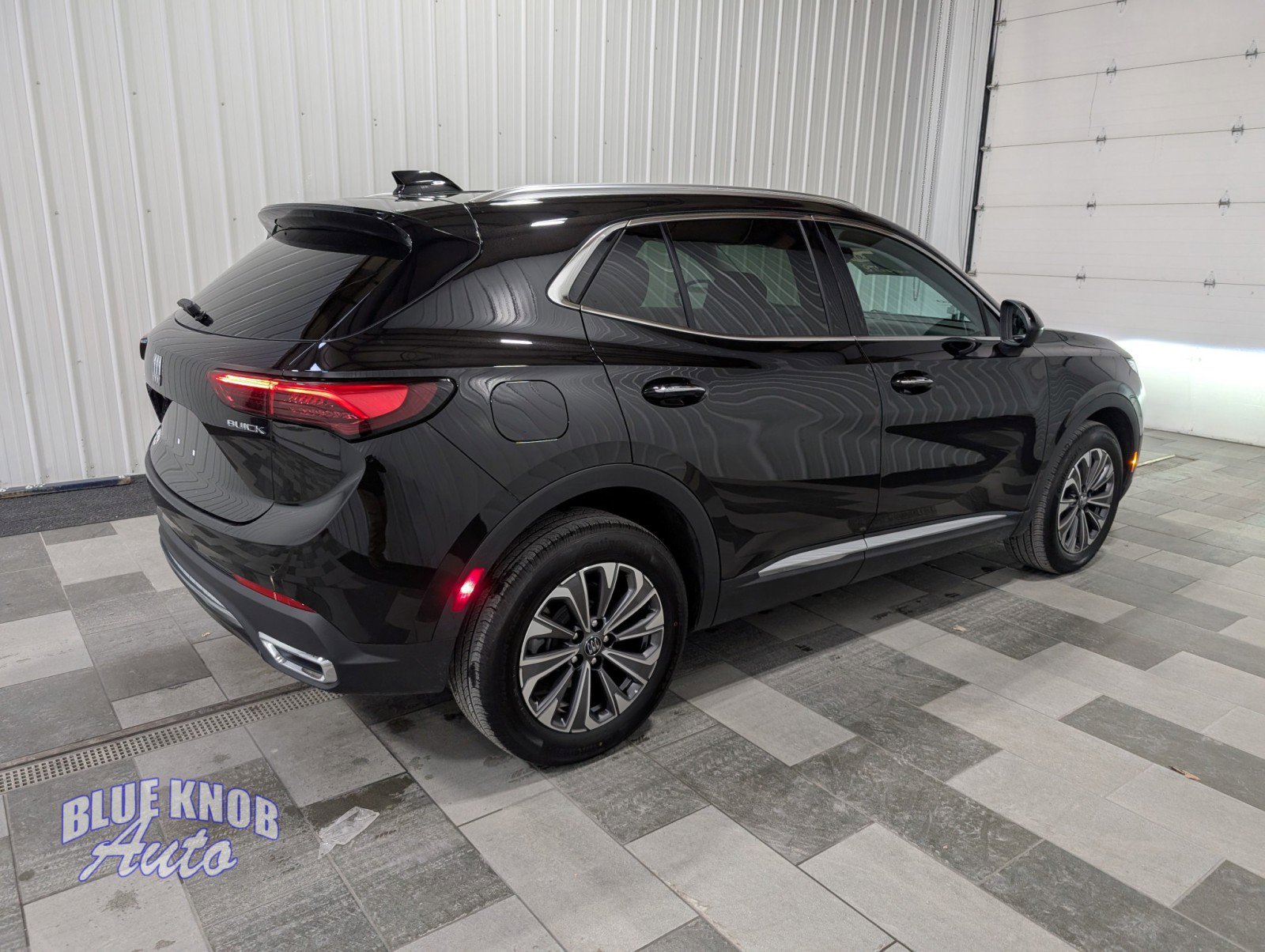 Used 2025 Buick Envision Preferred image 4