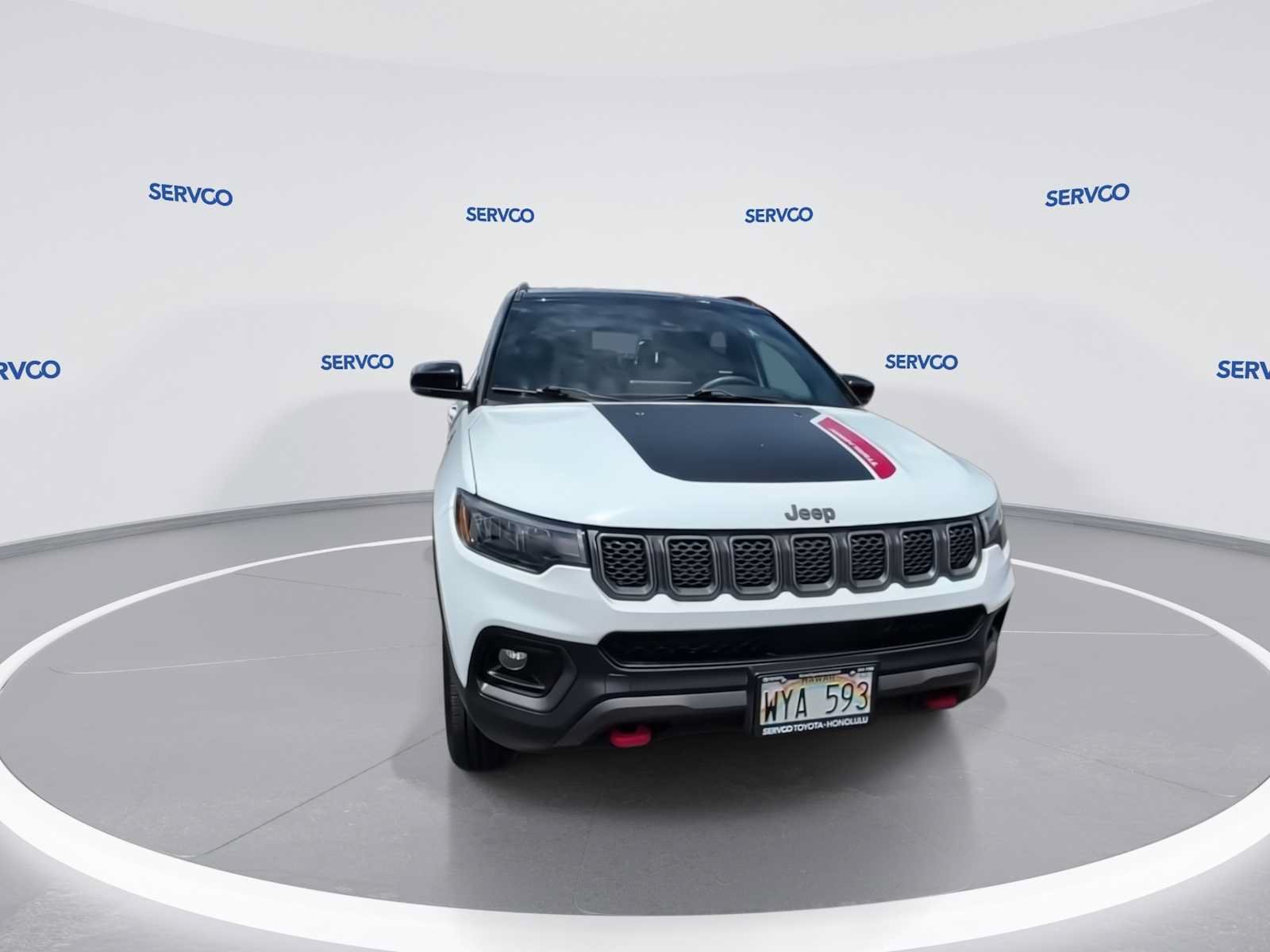 Used 2024 Jeep Compass Trailhawk AWD/4WD image 3