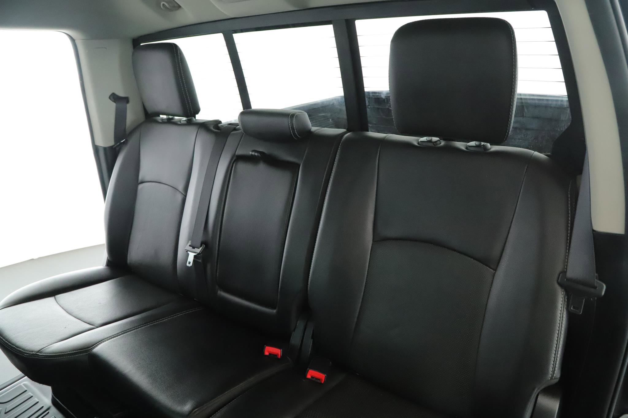 Used 2016 RAM 1500 Sport w/ Black Ram 1500 Sport Group AWD/4WD image 5