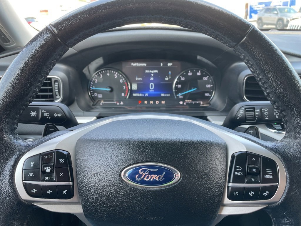 Used 2021 Ford Explorer XLT w/ Equipment Group 202A image 6