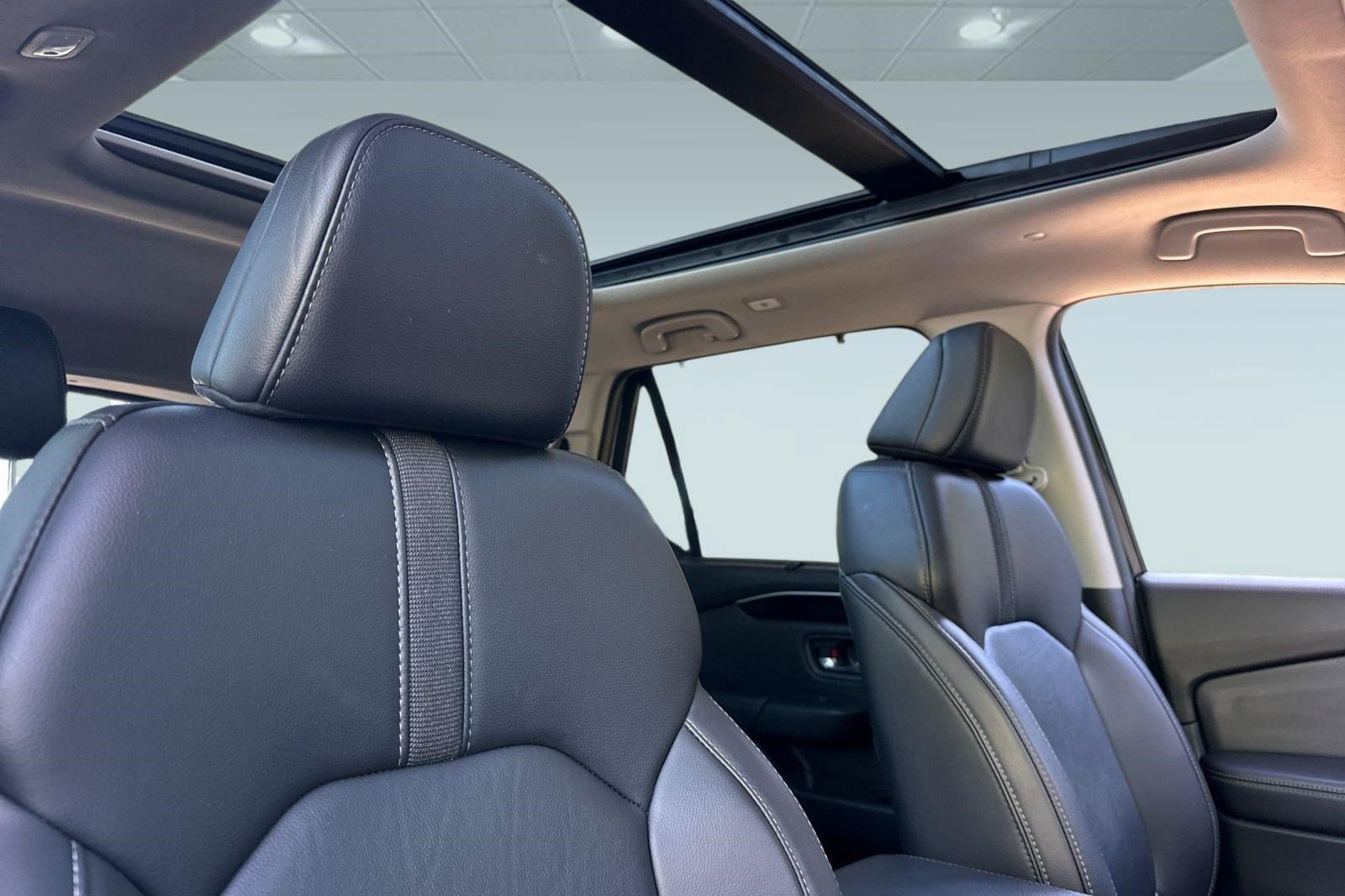 Used 2024 Honda Pilot Touring image 24