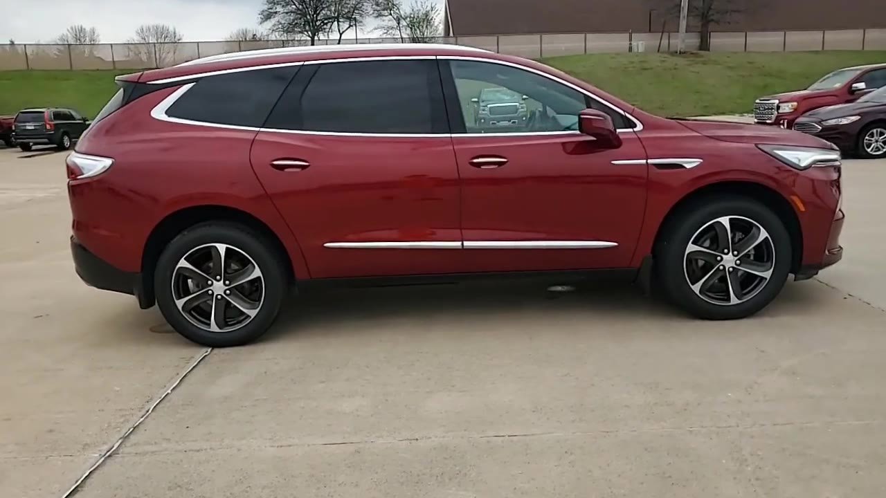 Used 2022 Buick Enclave Essence w/ Sport Touring Edition FWD image 9