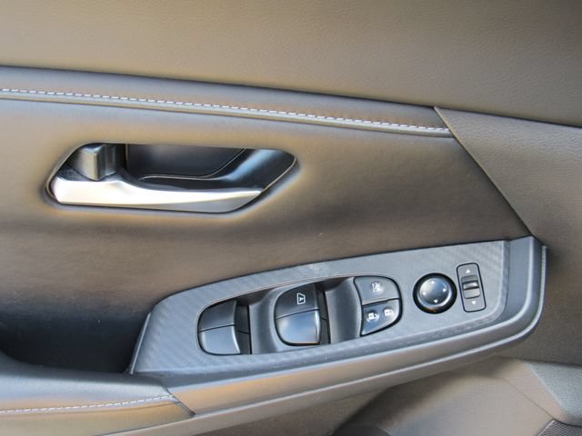 Certified 2024 Nissan Sentra SV FWD image 19