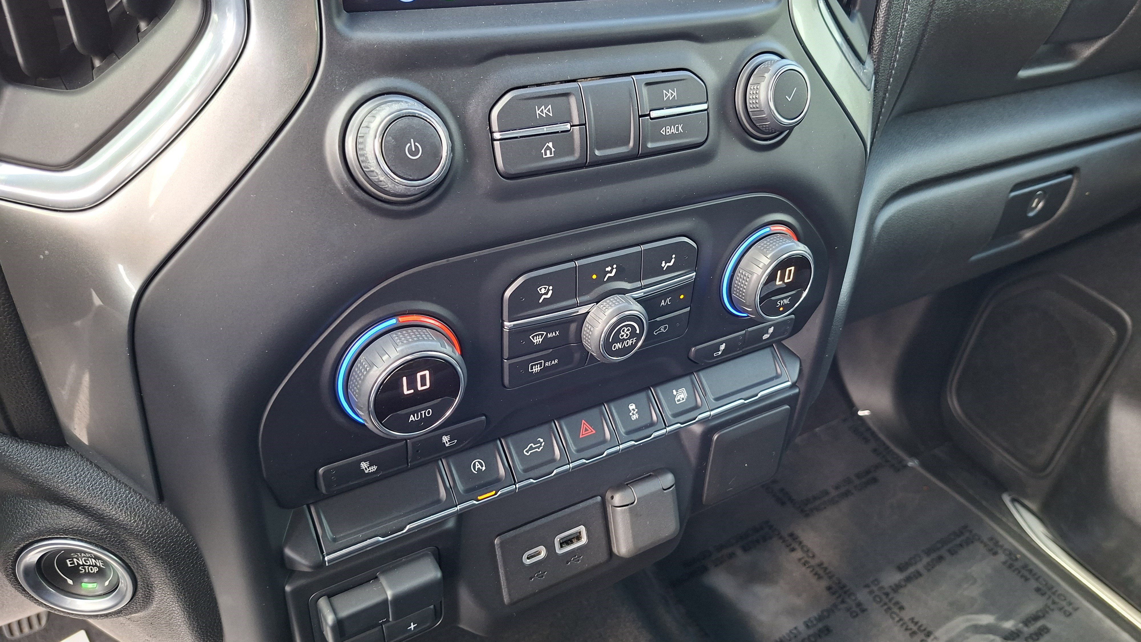 Used 2021 Chevrolet Silverado 1500 LT w/ Bed Protection Package image 15