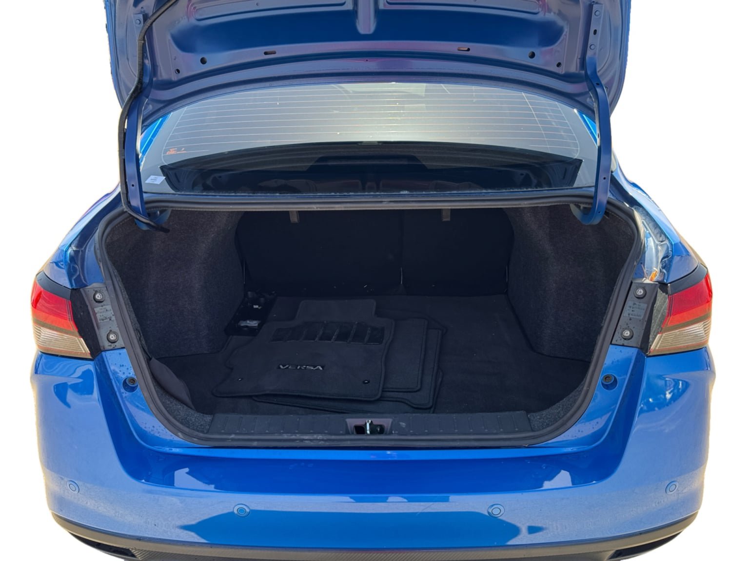 Used 2024 Nissan Versa SR w/ Trunk Package FWD image 19