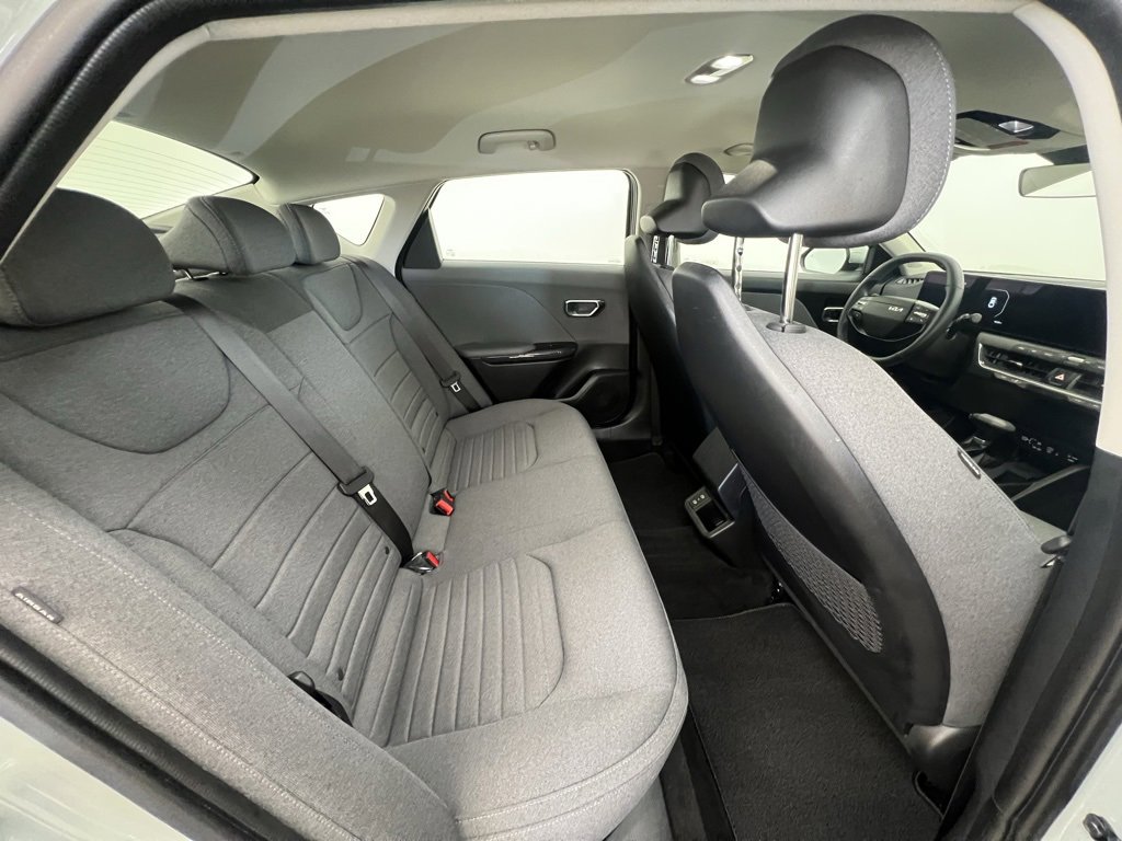Used 2025 Kia K4 EX image 8