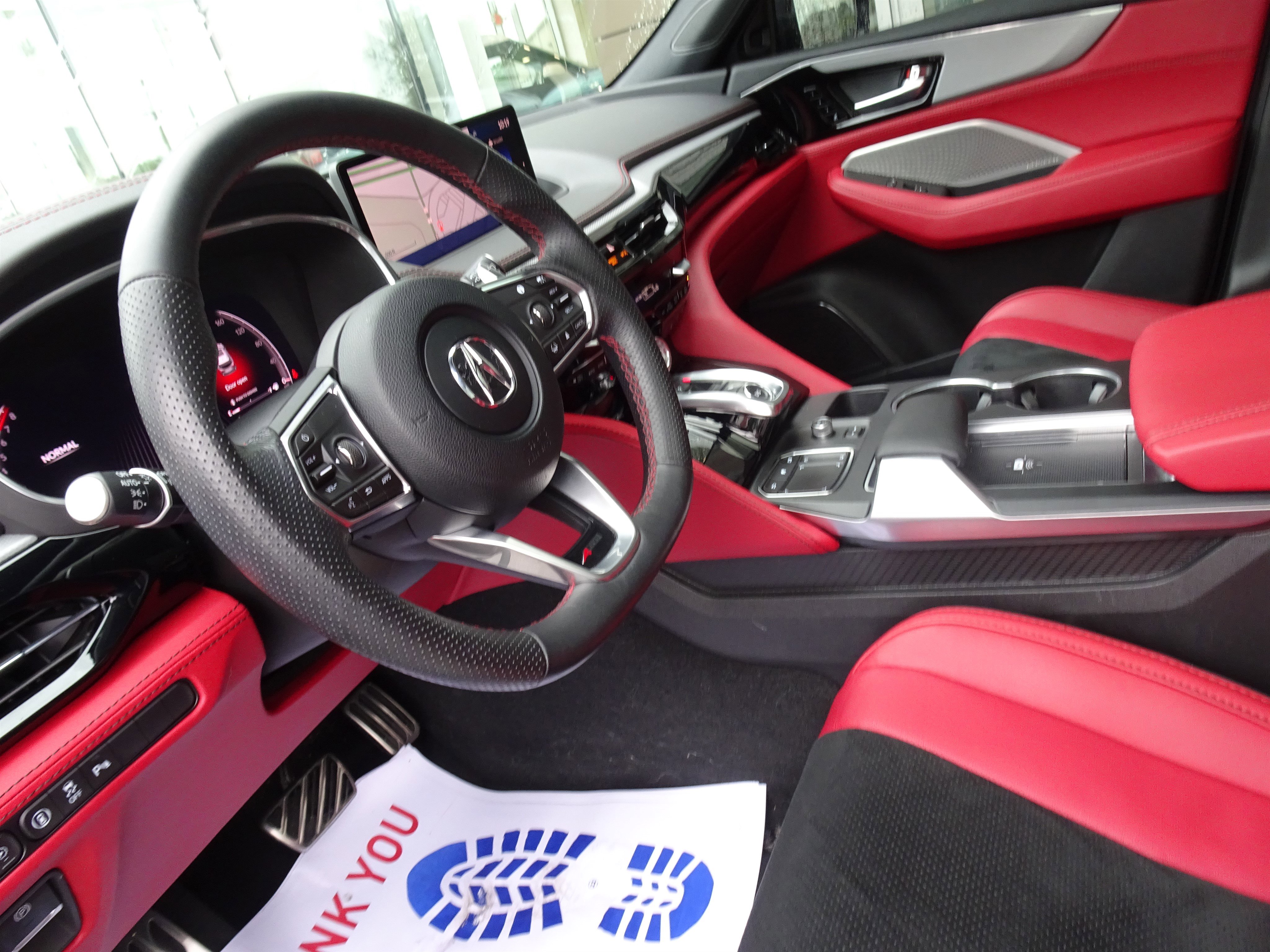 Used 2024 Acura MDX A-Spec image 12