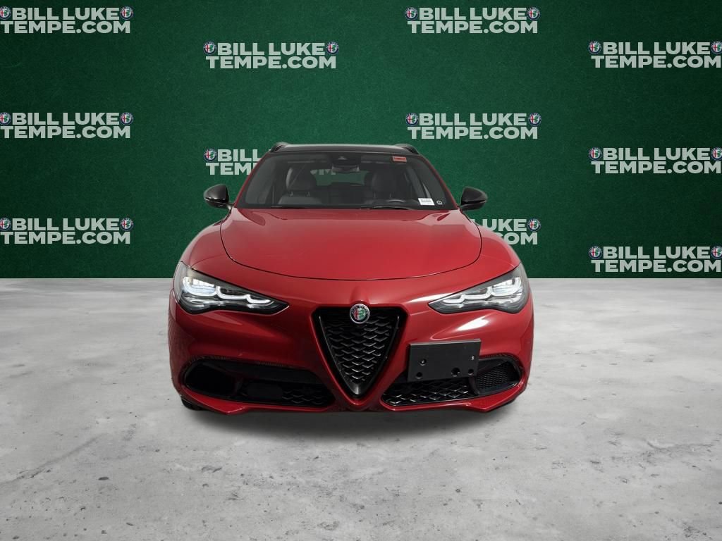 Used 2024 Alfa Romeo Stelvio AWD image 6