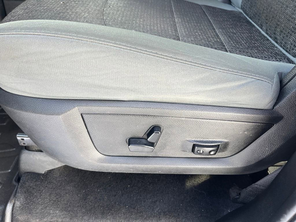 Used 2016 RAM 1500 Big Horn image 17