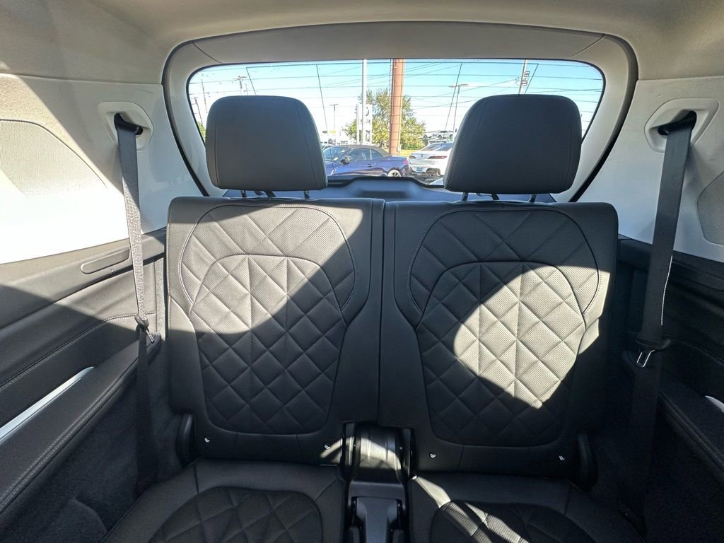 Certified 2023 BMW X7 xDrive40i w/ Premium Package image 30