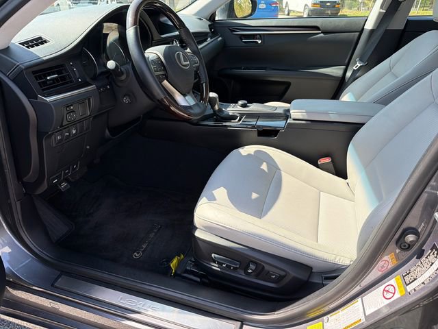 Used 2018 Lexus ES 350 w/ Premier Package image 9