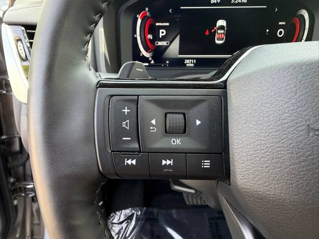Used 2025 Nissan Rogue SL AWD/4WD image 23