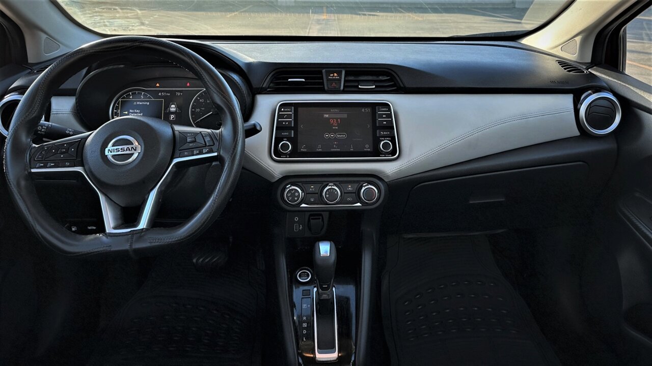 Used 2020 Nissan Versa SV image 9