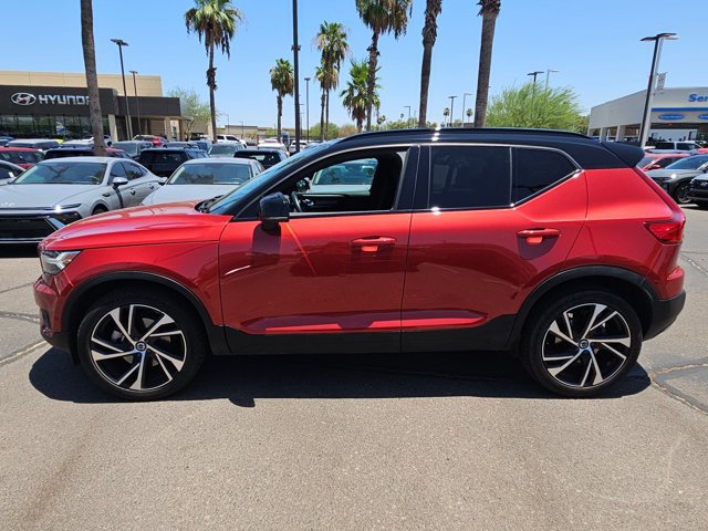 Used 2019 Volvo XC40 T5 R-Design AWD/4WD image 14