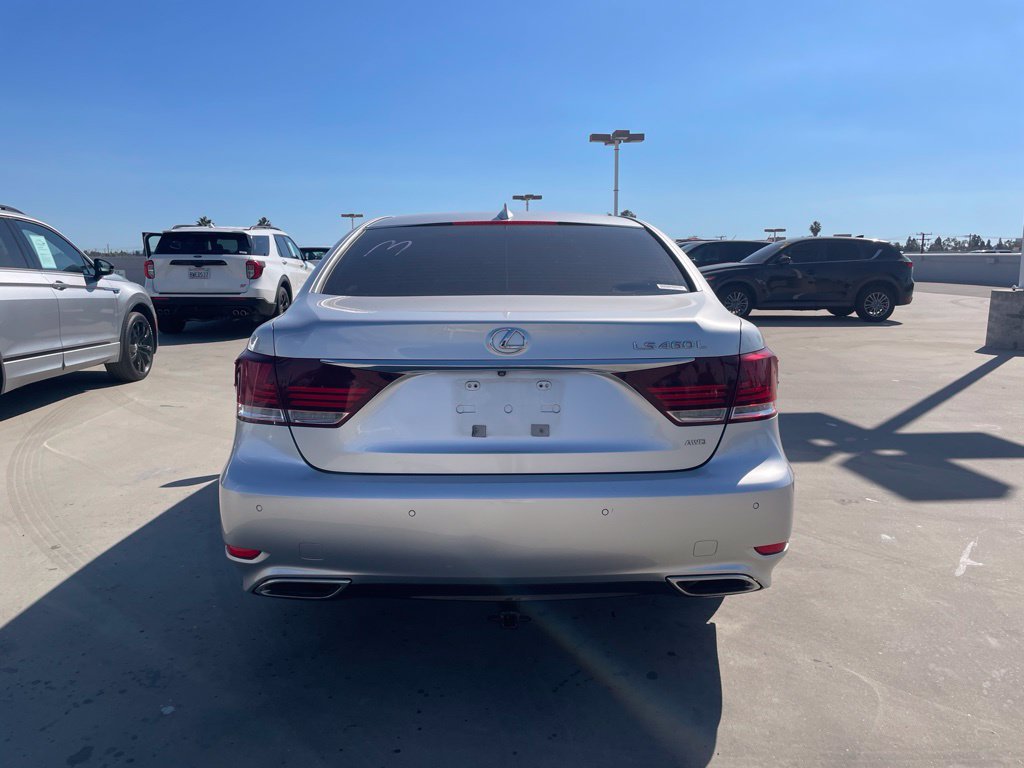Used 2015 Lexus LS 460 L w/ Ultra Luxury Package AWD/4WD image 3