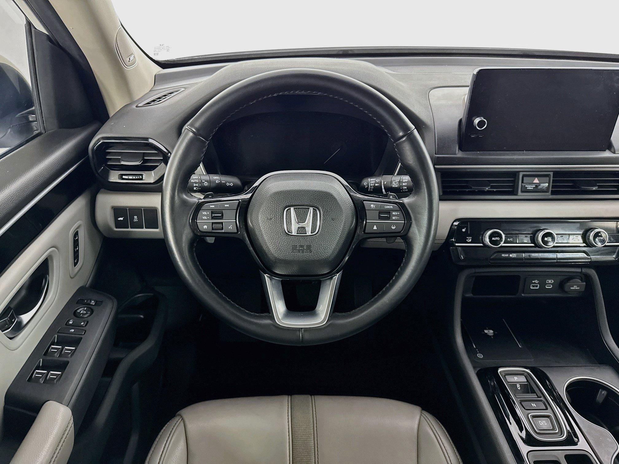 Certified 2024 Honda Pilot Touring image 24
