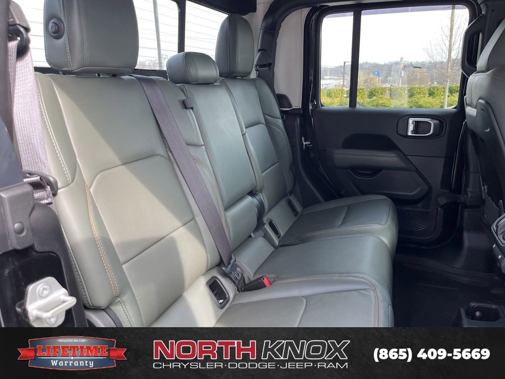Used 2024 Jeep Gladiator Mojave w/ Convenience Group image 22