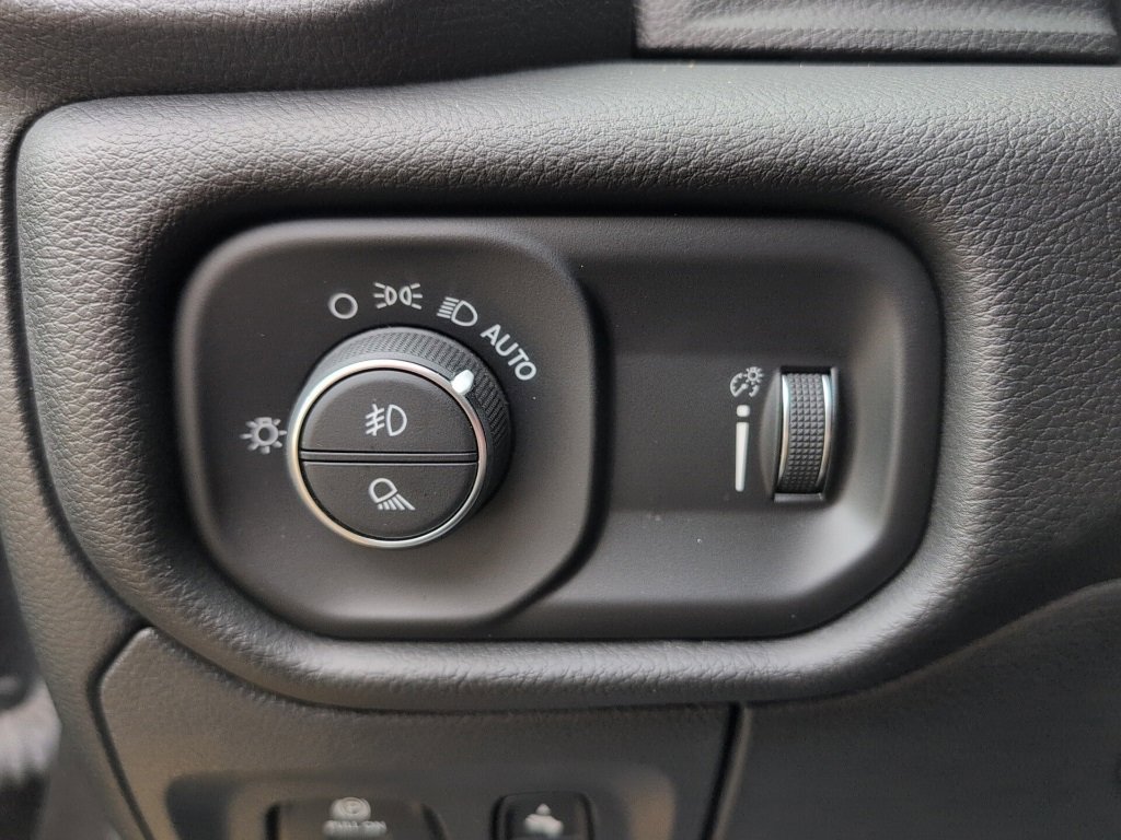 Used 2023 RAM 1500 Big Horn image 26