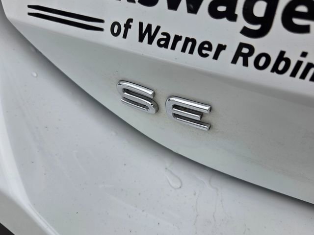 Used 2025 Volkswagen Tiguan SE image 11