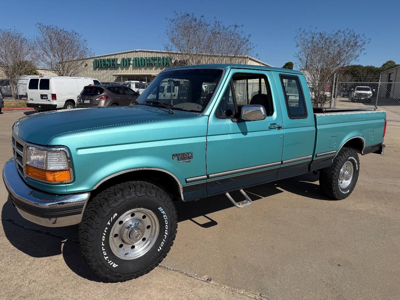 Used 1997 Ford F250 XLT AWD/4WD image 1