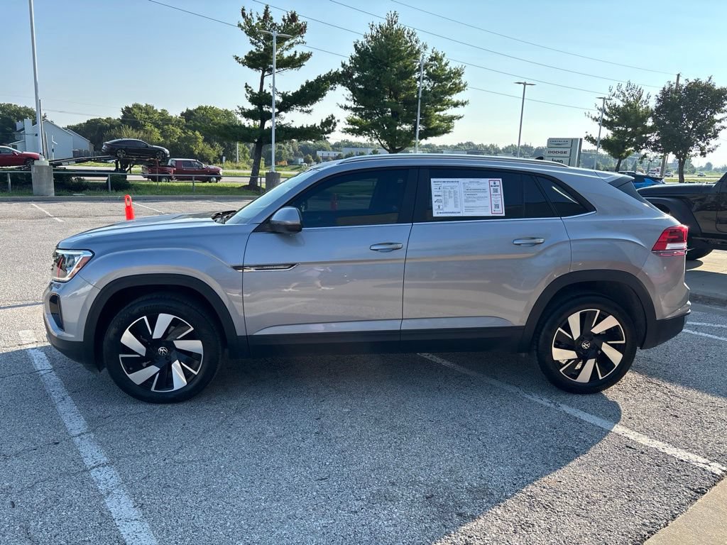 Used 2026 Volkswagen Atlas Cross Sport SE AWD/4WD image 16