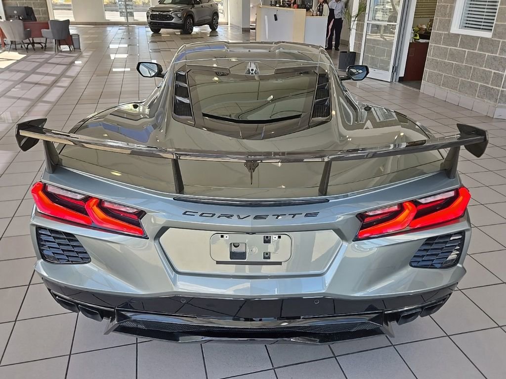 Used 2023 Chevrolet Corvette Stingray Premium Cpe w/ Stealth Interior Trim Package RWD image 5