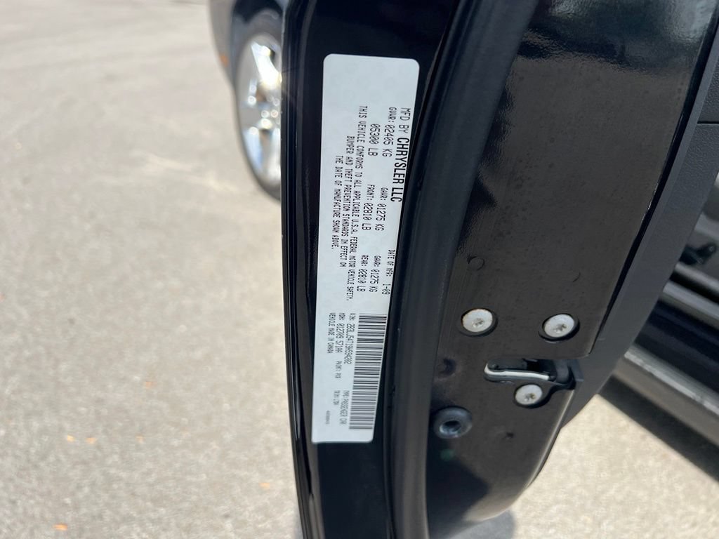 Used 2009 Dodge Challenger R/T w/ Sound Group RWD image 15