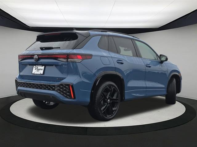 New 2026 Volkswagen Tiguan SE R-Line image 7