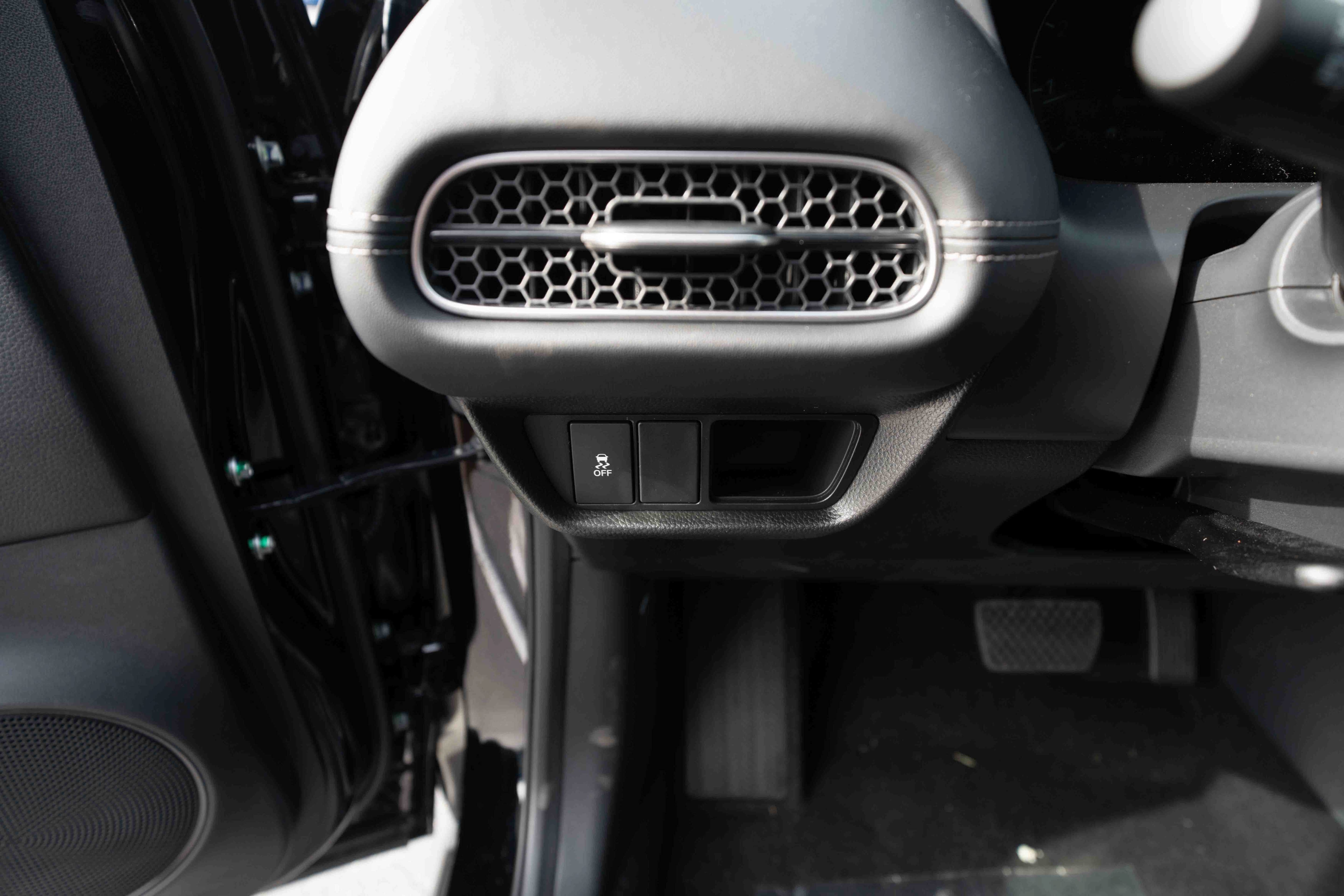 New 2027 Honda HR-V EX-L image 11