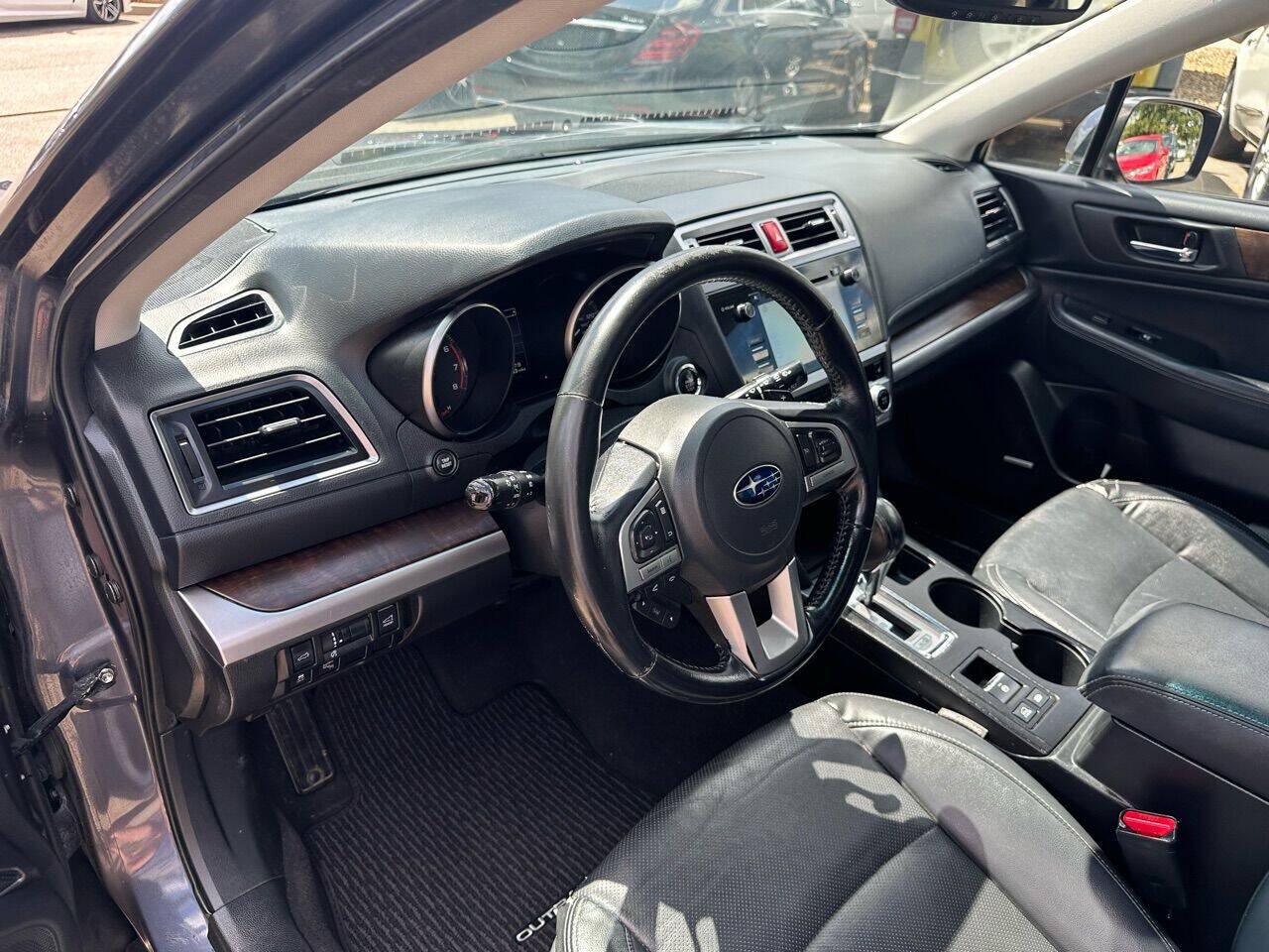 Used 2015 Subaru Outback 2.5i Limited AWD/4WD image 18