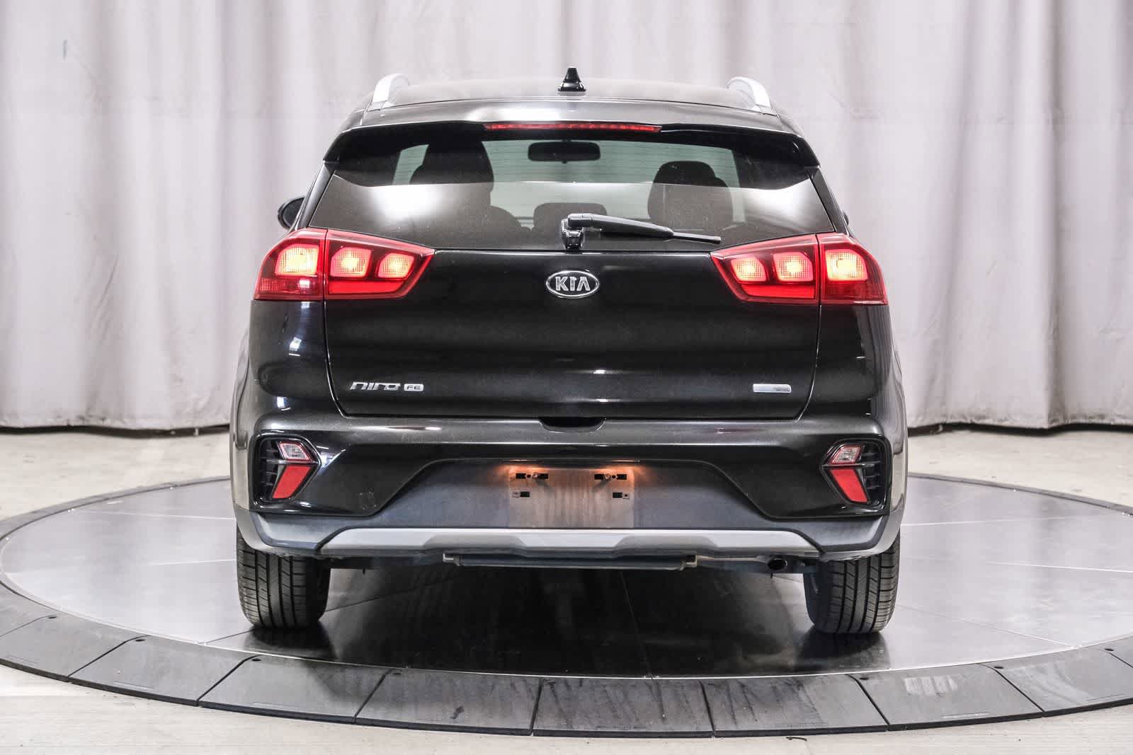 Used 2021 Kia Niro LX image 3