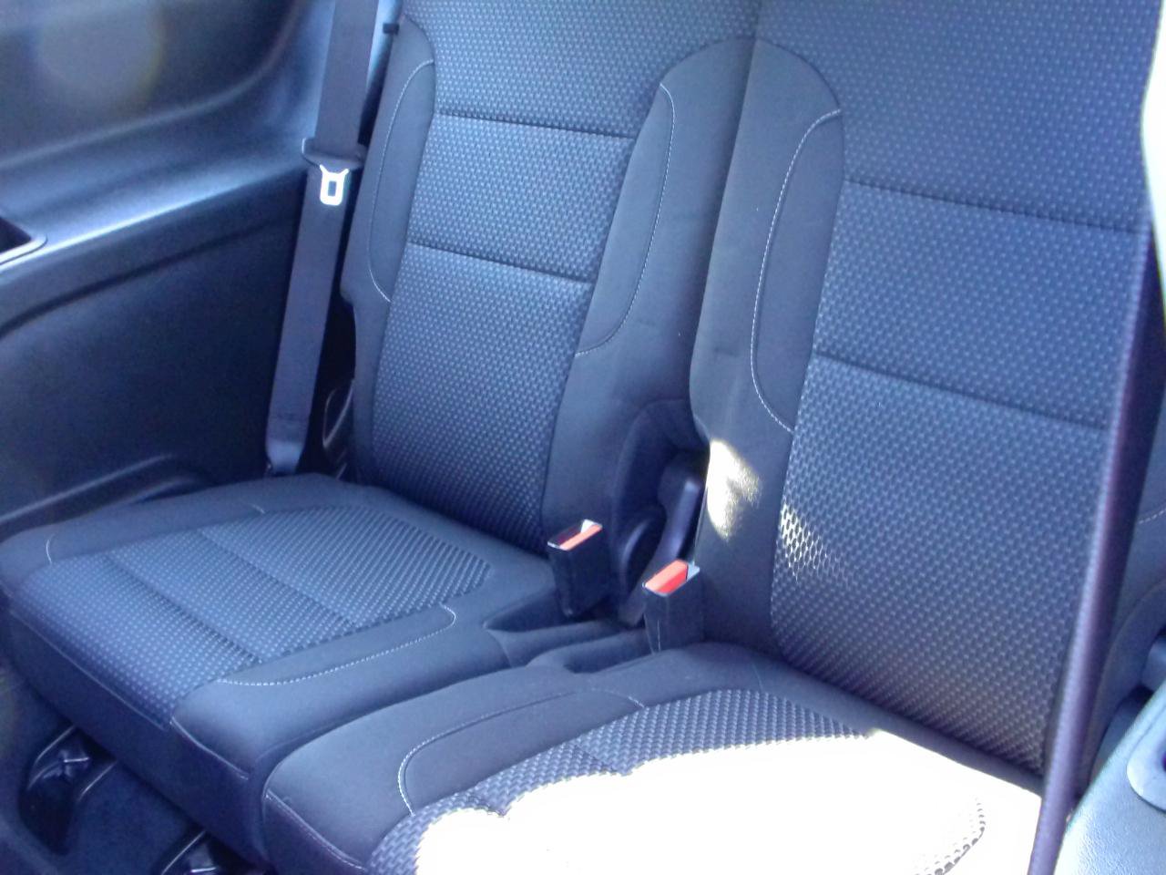 Used 2020 GMC Acadia SLE w/ Driver Convenience Package FWD image 7