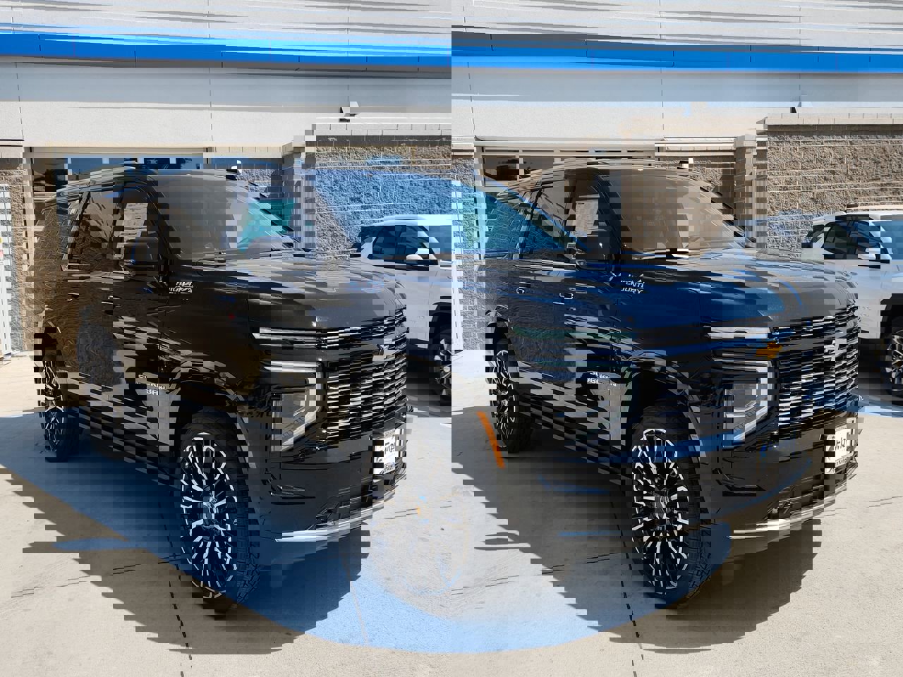 New 2025 Chevrolet Suburban High Country image 37