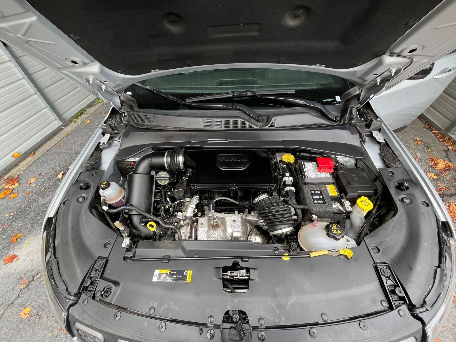 Used 2025 Jeep Compass Trailhawk image 28