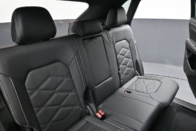 New 2026 Volkswagen Atlas Cross Sport SE AWD/4WD image 16
