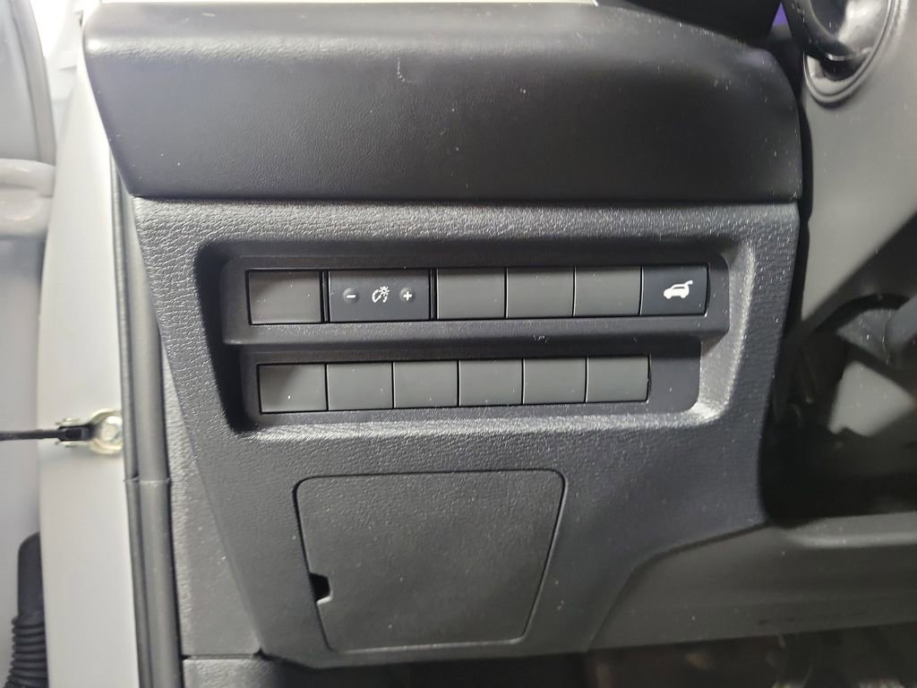 Used 2023 Mitsubishi Outlander SE image 13