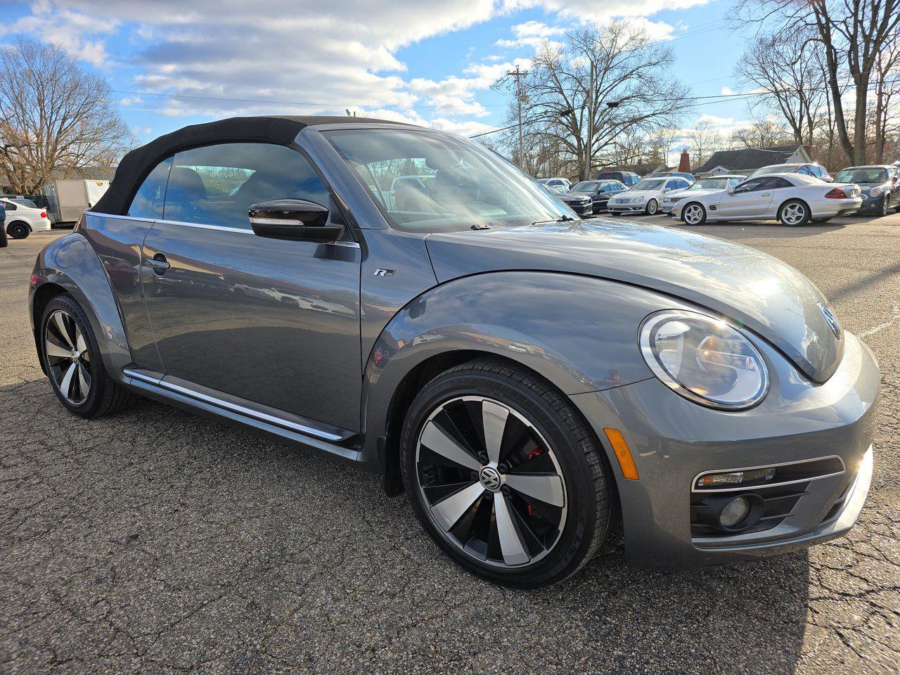 Used 2014 Volkswagen Beetle R-Line image 17