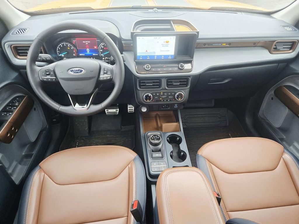 Used 2023 Ford Maverick Lariat w/ Lariat Luxury Package image 10