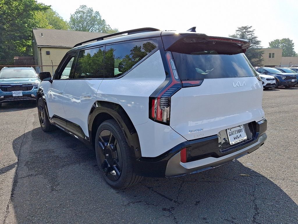 New 2026 Kia EV9 GT-Line image 3
