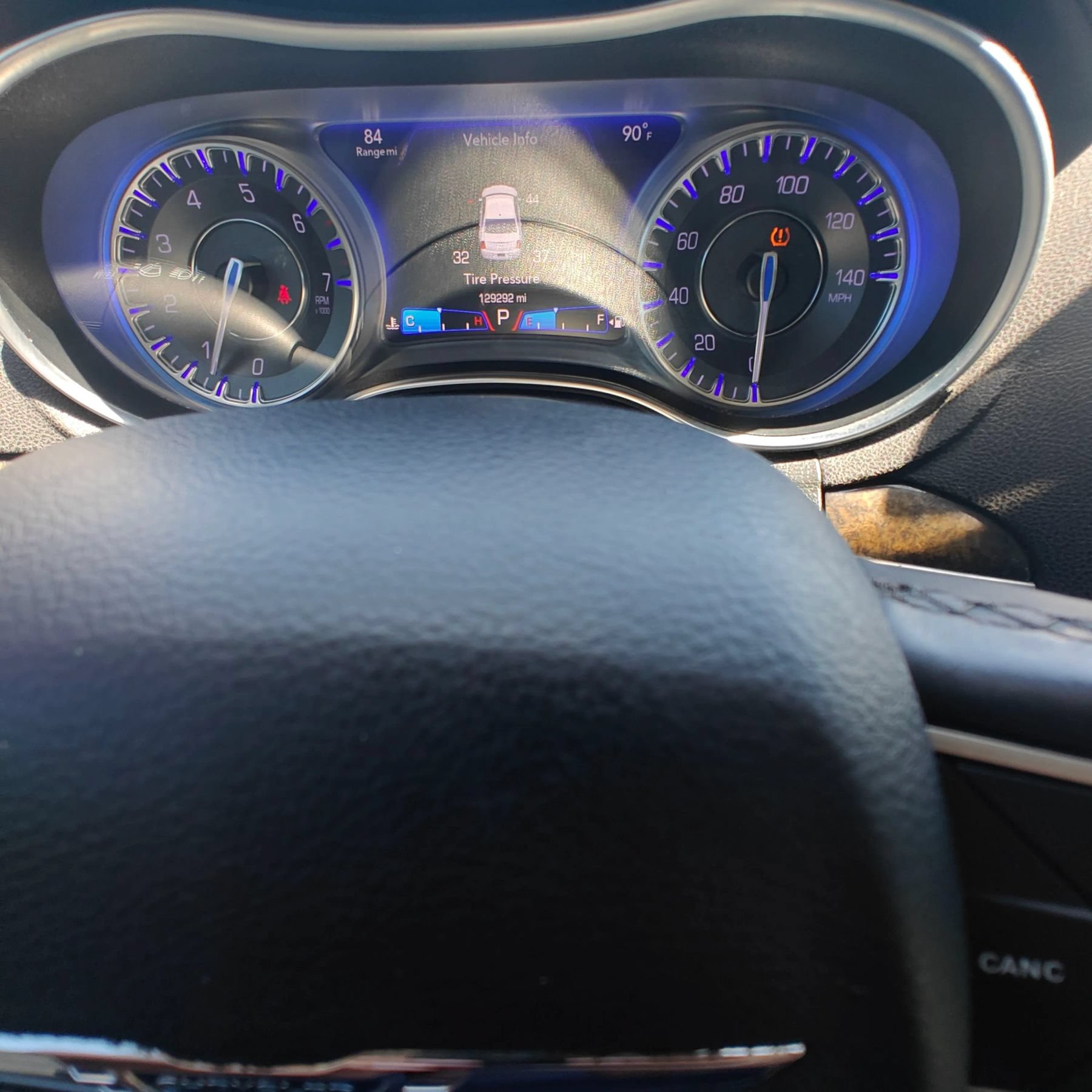 Used 2018 Chrysler 300 Limited RWD image 21