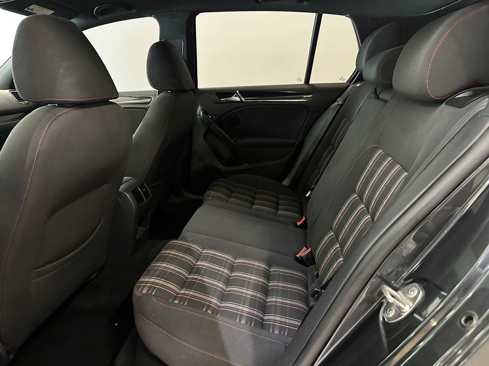 Used 2013 Volkswagen GTI w/ Convenience Package image 24