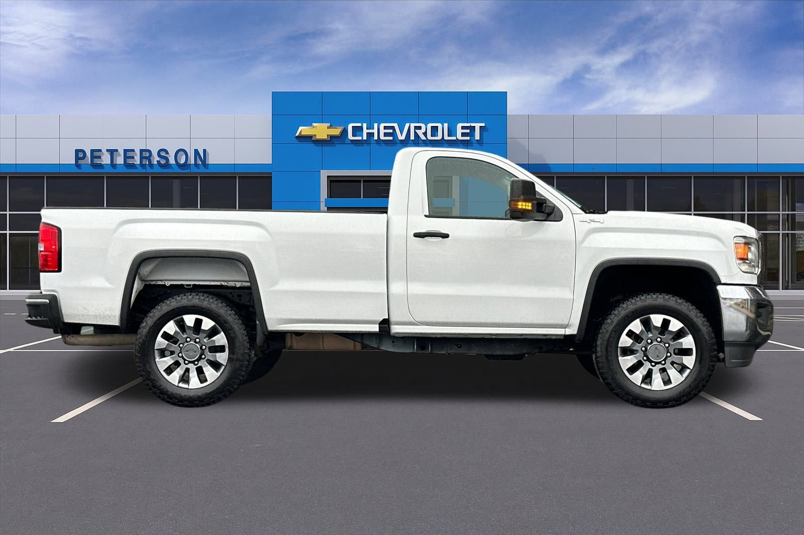 Used 2018 GMC Sierra 3500 4x4 Regular Cab image 3