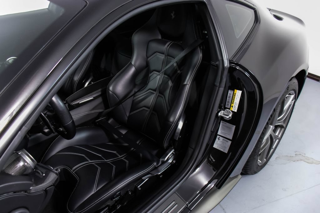 Used 2014 Ferrari F12 Berlinetta RWD image 6