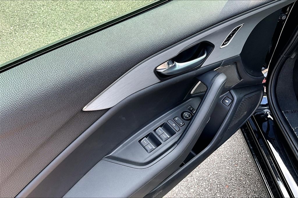 Used 2024 Acura TLX w/ Technology Package image 18