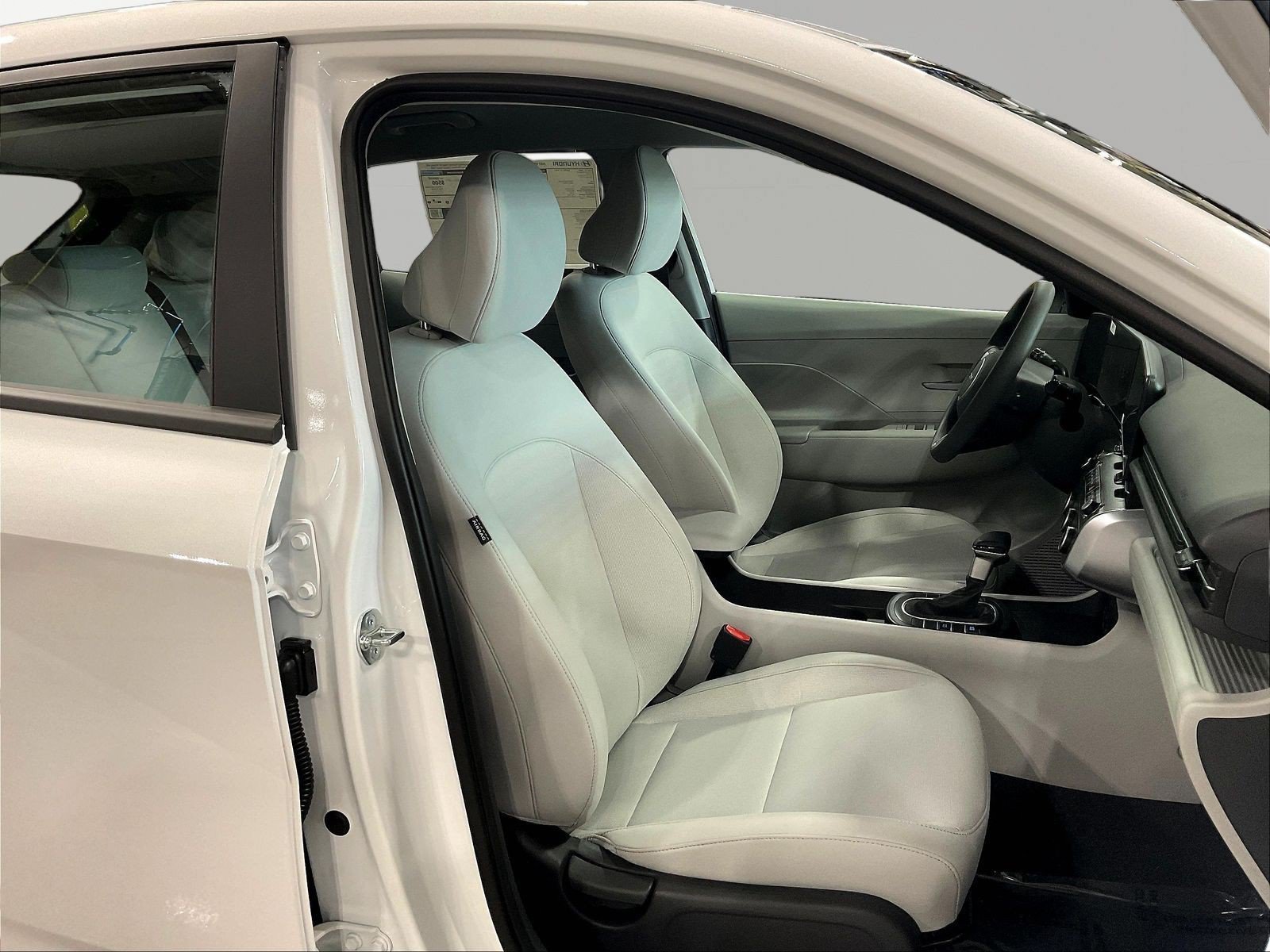 New 2027 Hyundai Kona SE AWD/4WD image 18