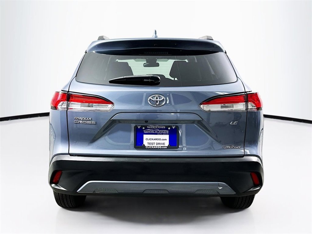 Used 2022 Toyota Corolla Cross LE image 15