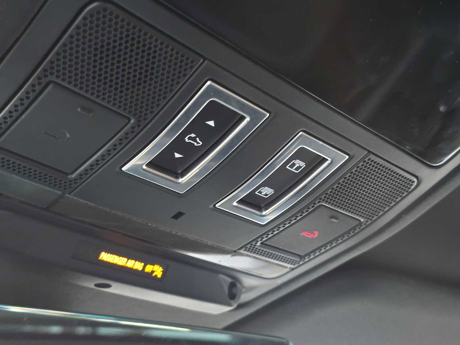 Certified 2024 Land Rover Defender 90 V8 image 33