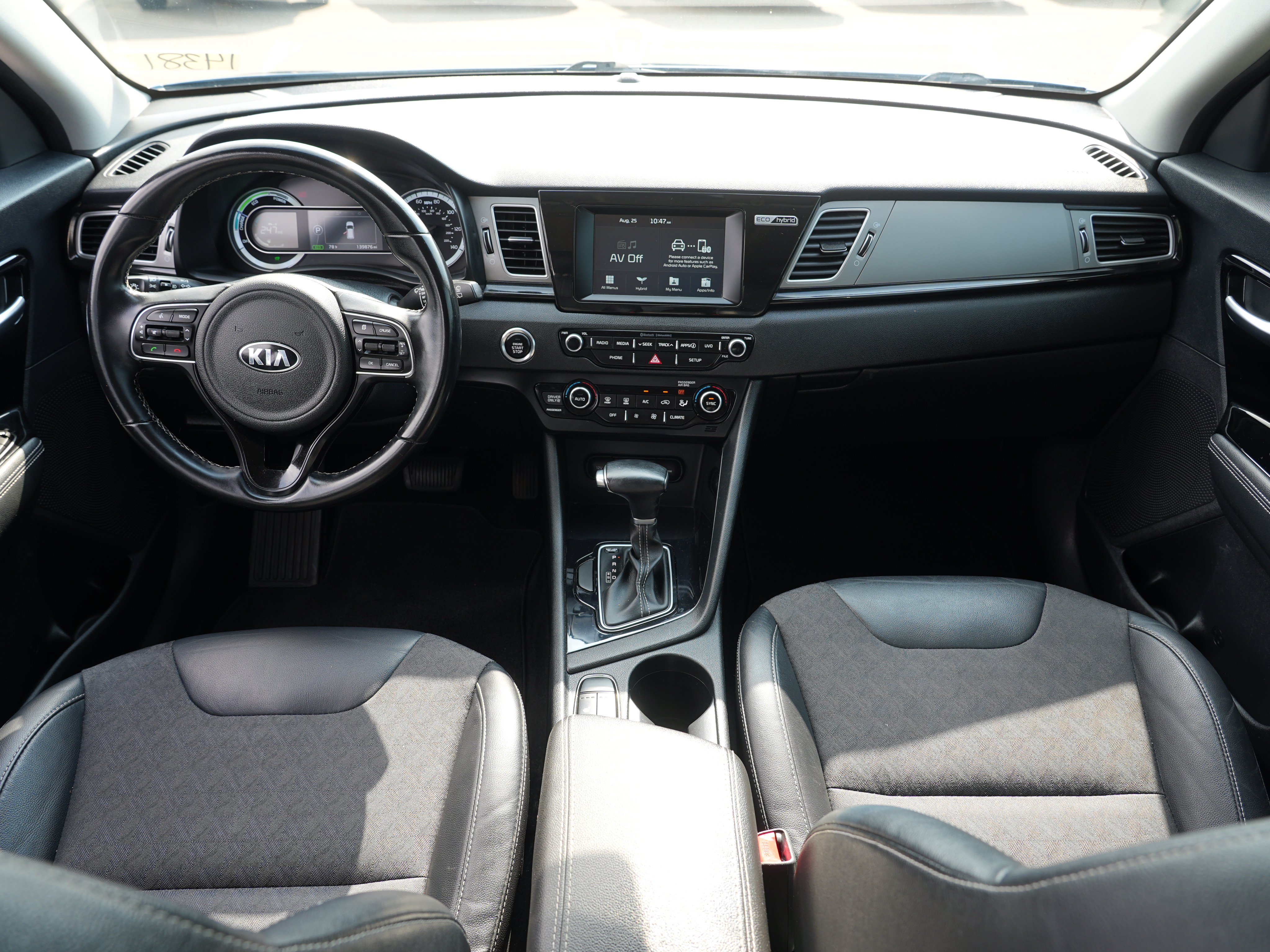 Used 2019 Kia Niro EX FWD image 25