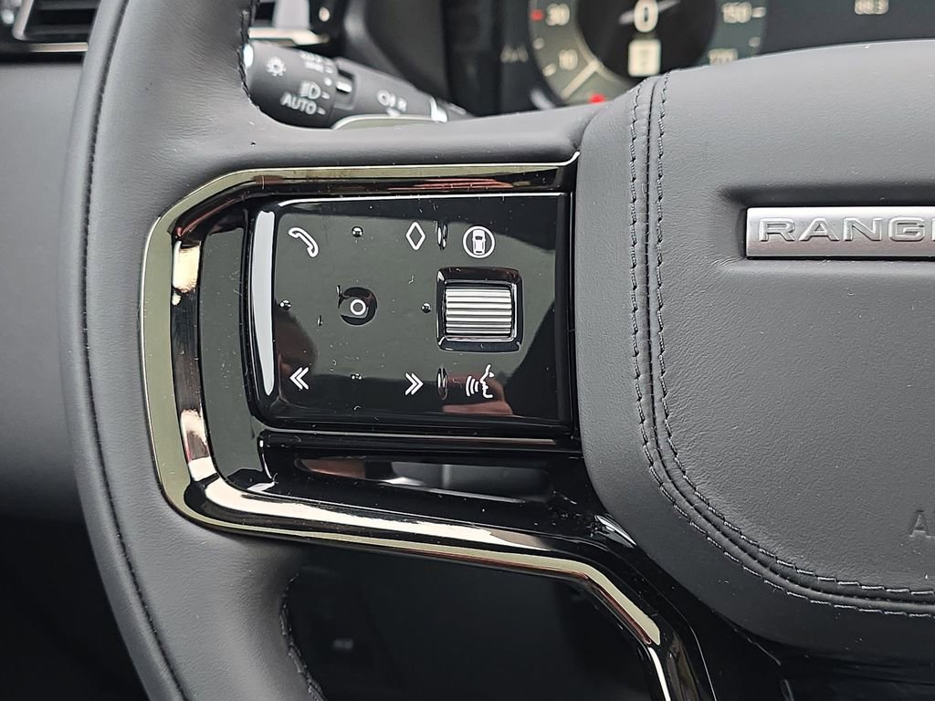 New 2026 Land Rover Range Rover Velar S AWD/4WD image 17